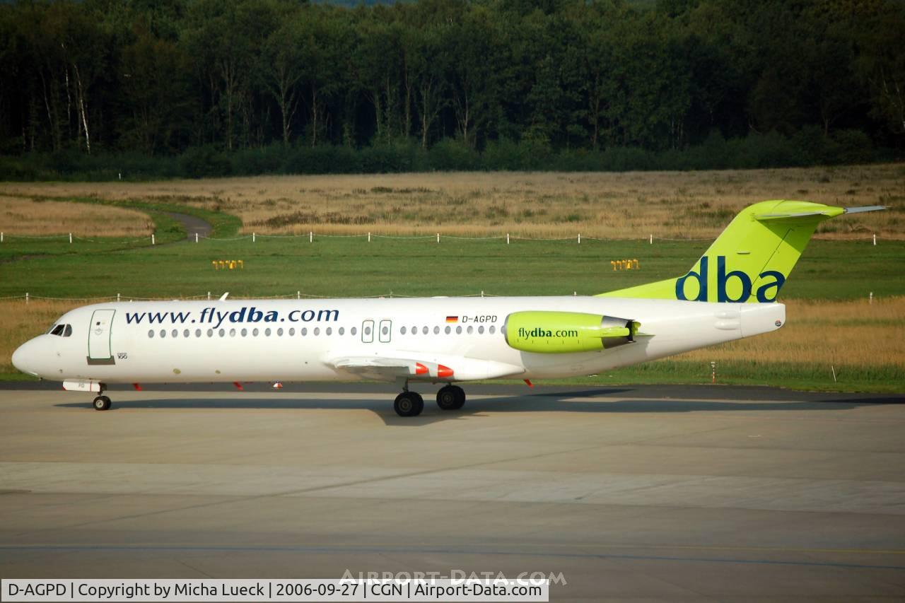 D-AGPD, 1989 Fokker 100 (F-28-0100) C/N 11281, Taxiing to the gate