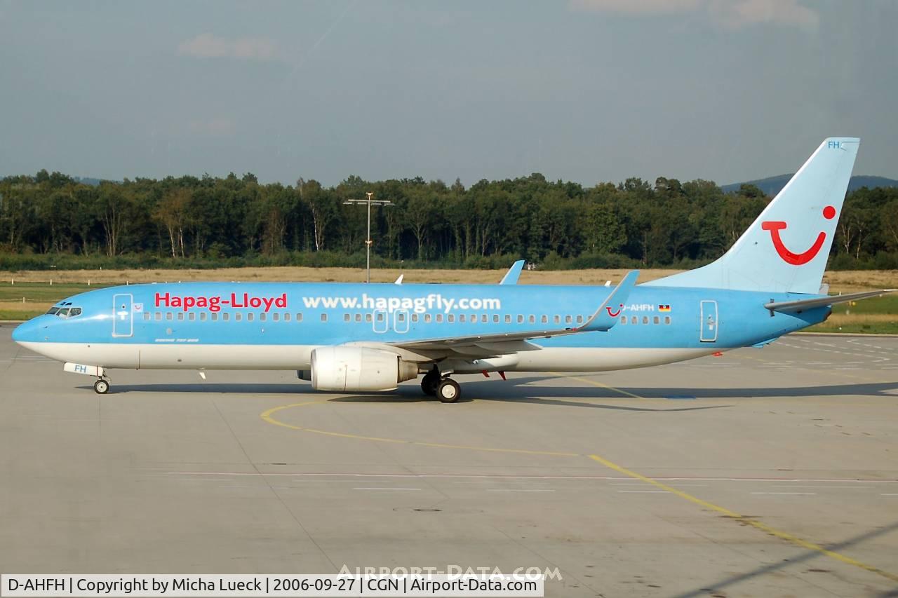 D-AHFH, 1999 Boeing 737-8K5 C/N 27983, Taxiing to the gate