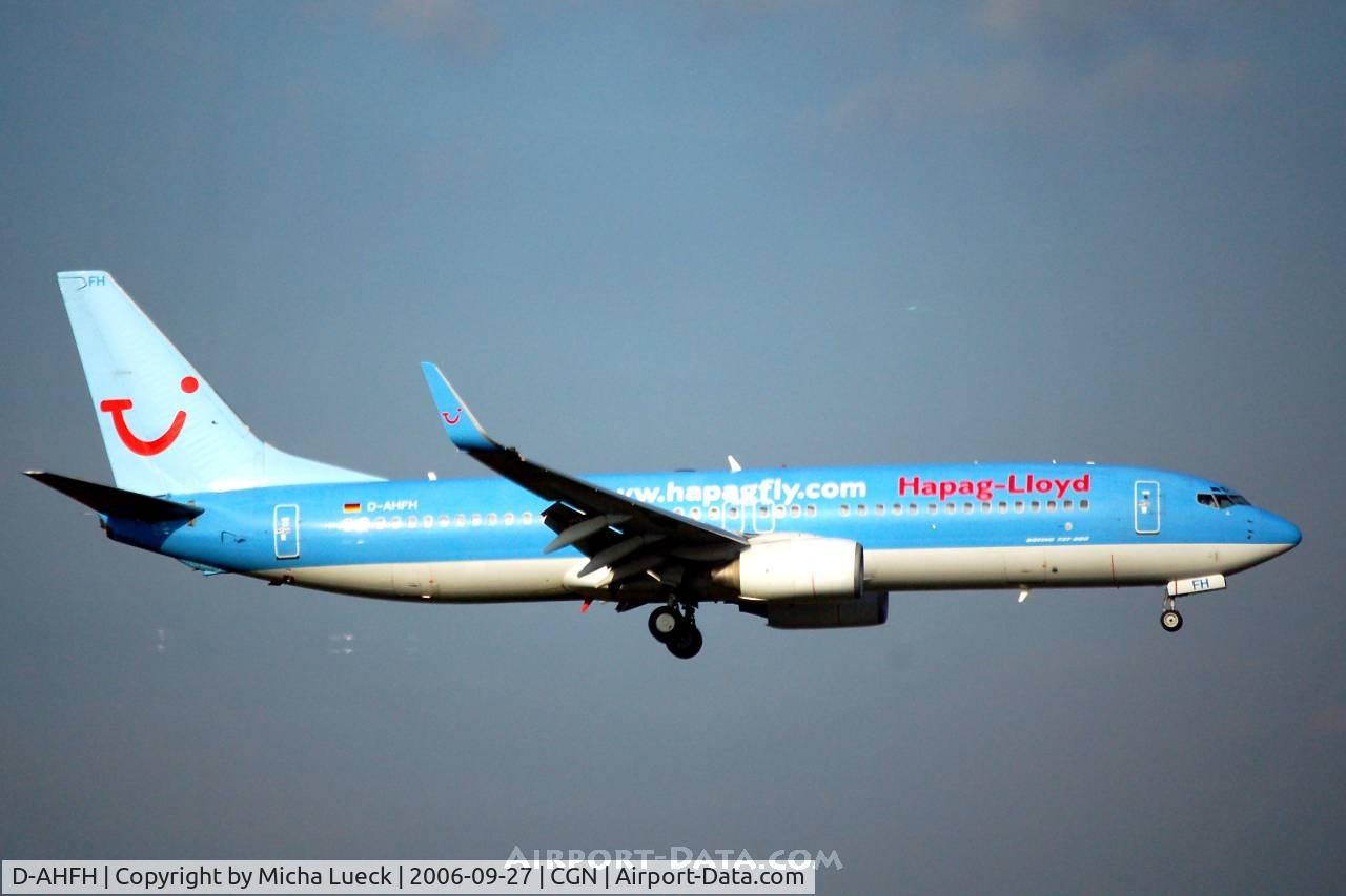 D-AHFH, 1999 Boeing 737-8K5 C/N 27983, On finals at Cologne/Bonn