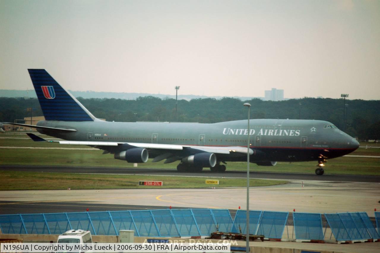 N196UA, 1997 Boeing 747-422 C/N 28715, Accelerating for the take-off run