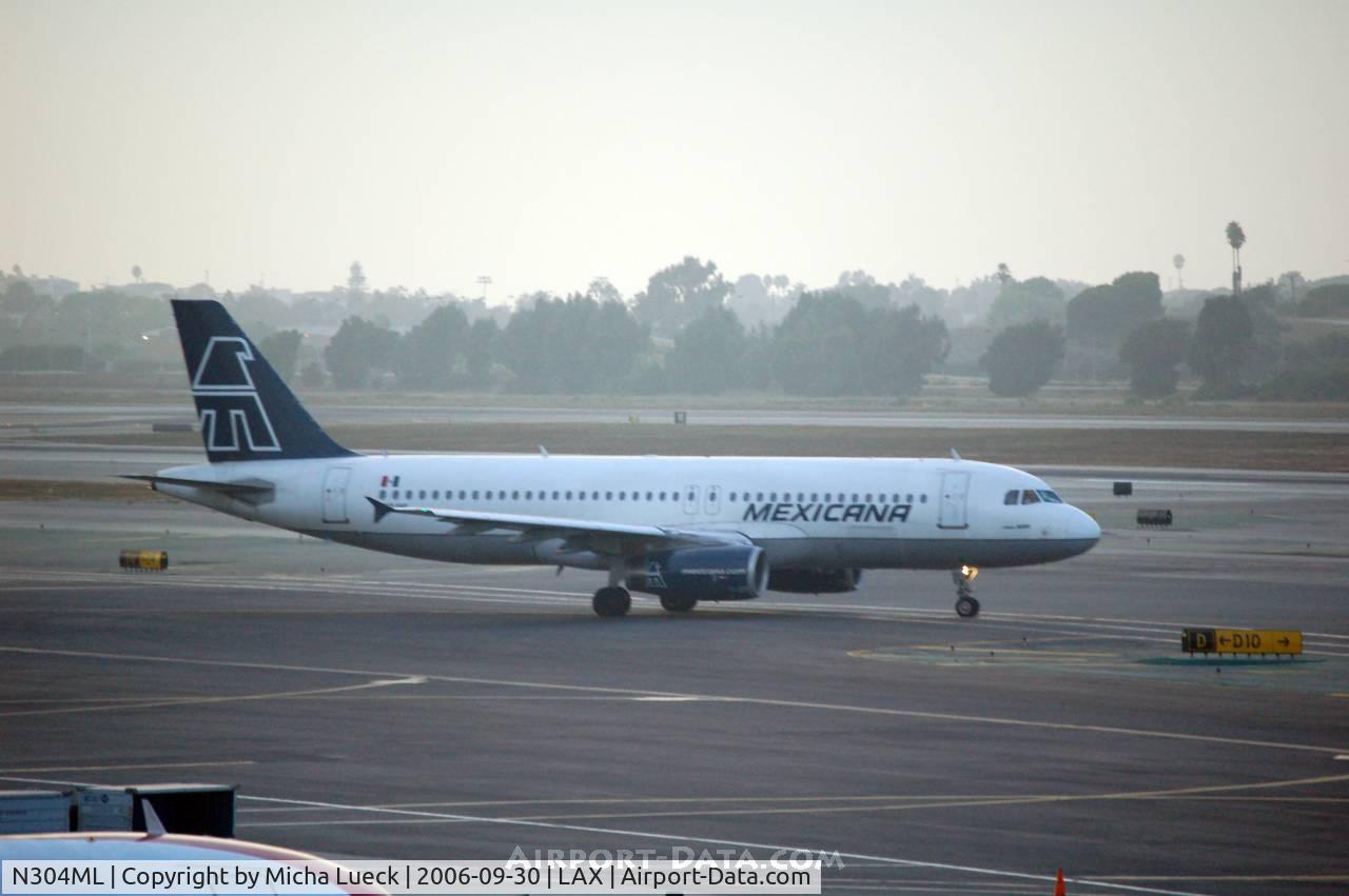 N304ML, 1993 Airbus A320-231 C/N 373, Evening in LAX