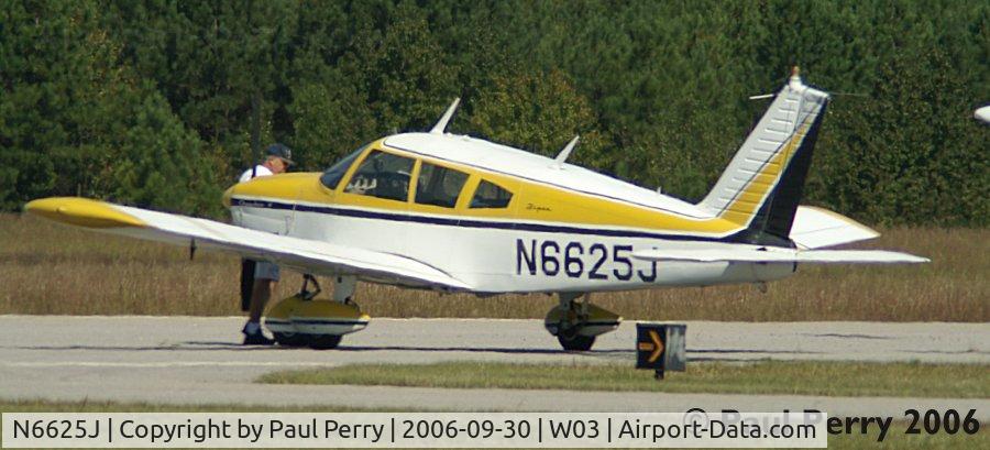 N6625J, 1968 Piper PA-28-180 C/N 28-5092, Not too far from home...looks like offering rides too.