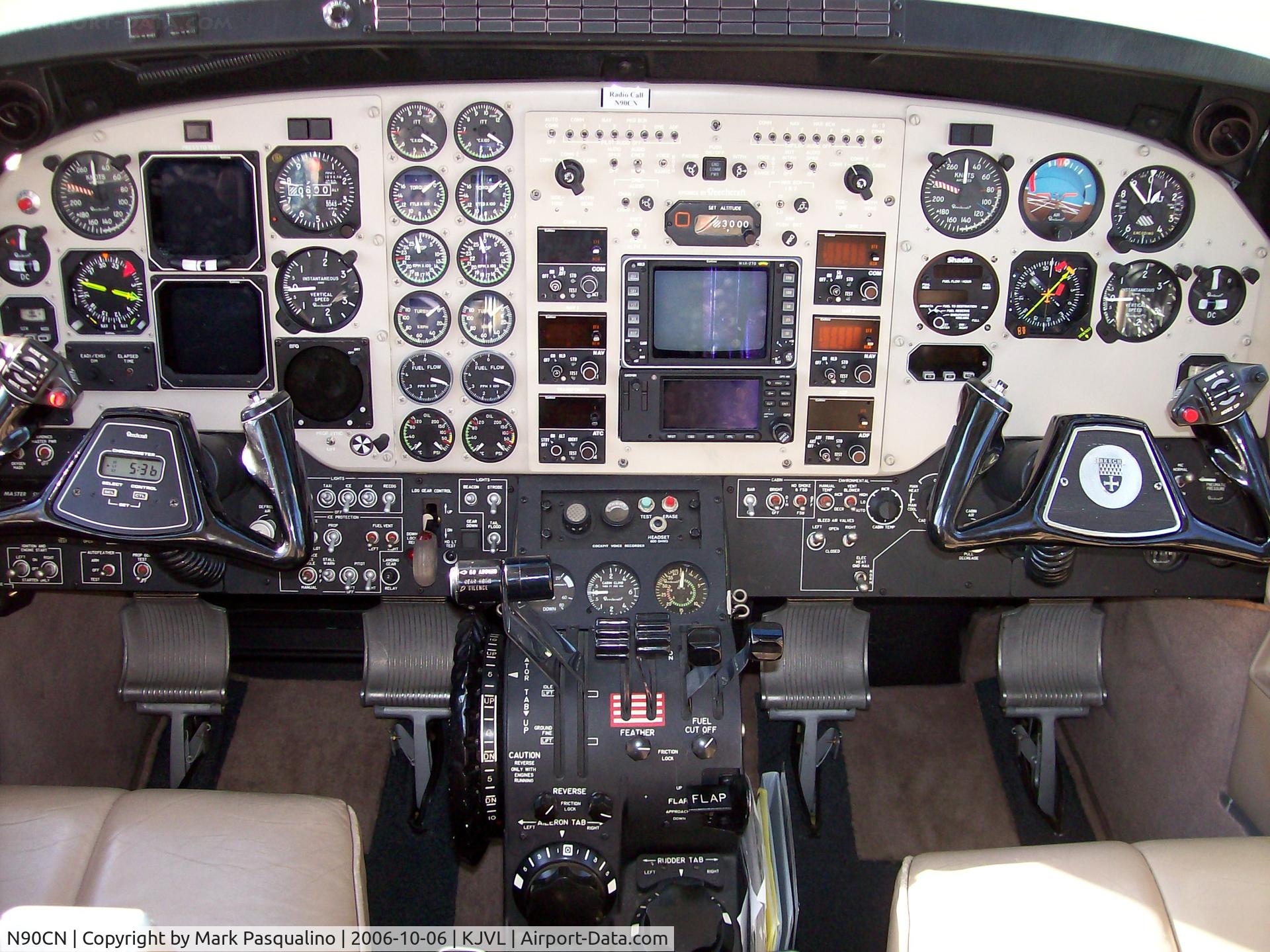 N90CN, 1995 Beech C90A King Air C/N LJ-1410, Beech C90A