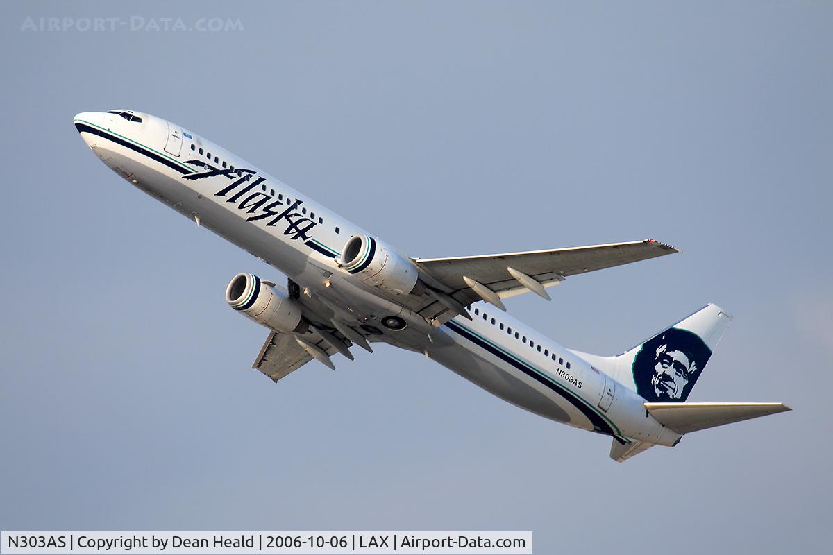 N303AS, 2001 Boeing 737-990 C/N 30016, After dropping off the Washington Huskies football team for Saturday's game vs. USC, this plane left LAX for Phoenix Sky Harbor Int'l (KPHX) as FLT ASA9012.