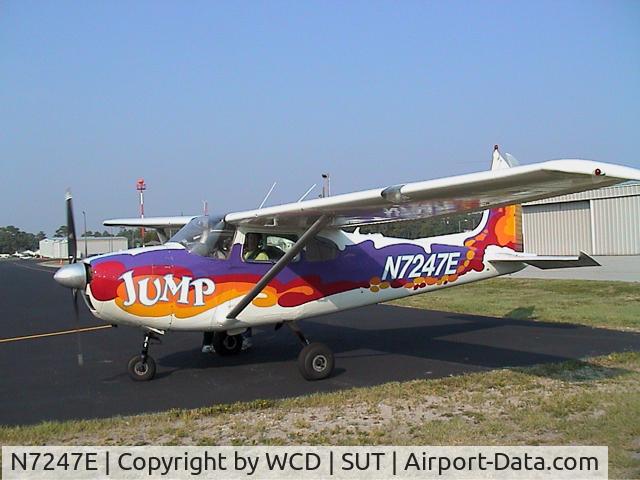 N7247E, 1959 Cessna 182B Skylane C/N 52247, Ready for jumpers at Brunswick County airport.