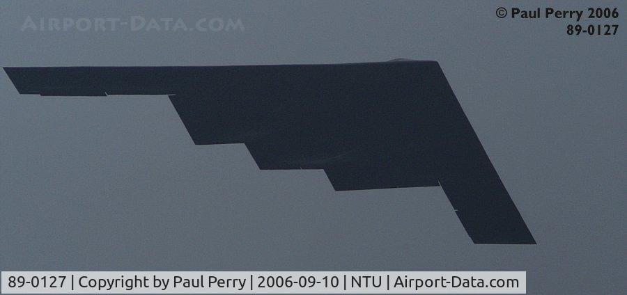 89-0127, 1989 Northrop Grumman B-2A Spirit C/N 1012/AV-12, The Spirit is inbound, this one being the 