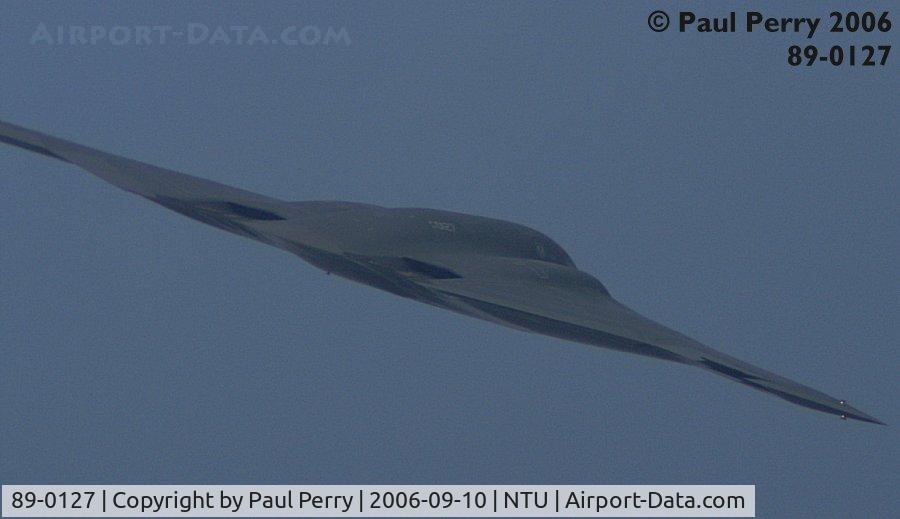 89-0127, 1989 Northrop Grumman B-2A Spirit C/N 1012/AV-12, She sure is a slender beast in some aspects