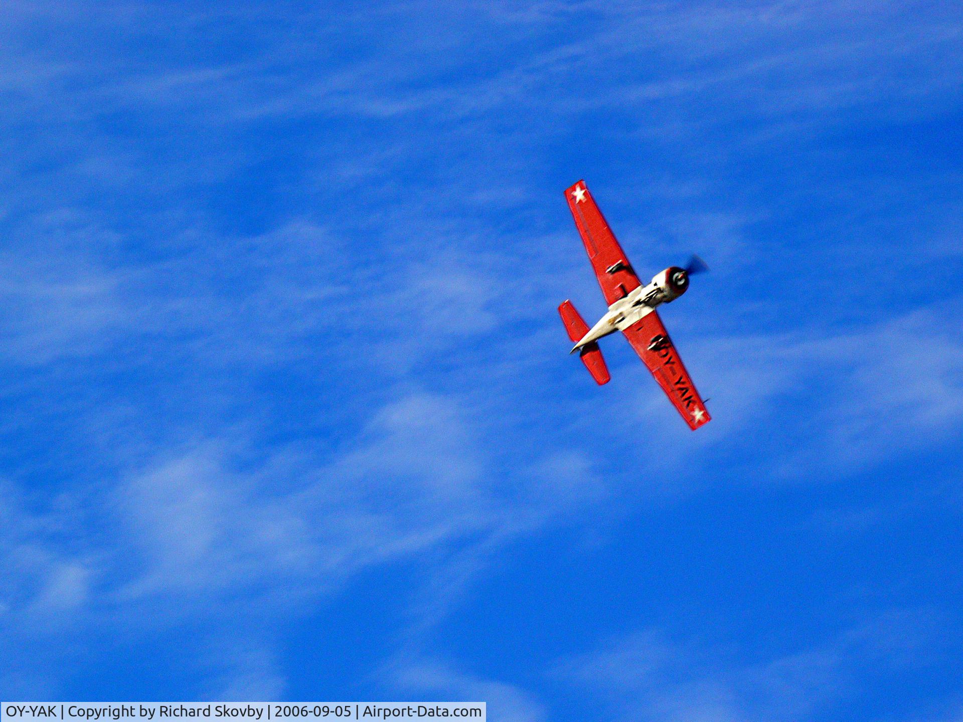OY-YAK, 1989 Yakovlev Yak-52 C/N 899408, In a left turn