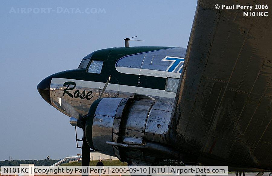 N101KC, 1943 Douglas DC-3C C/N 11639, Pimped by Turner or not, at least she's still flying