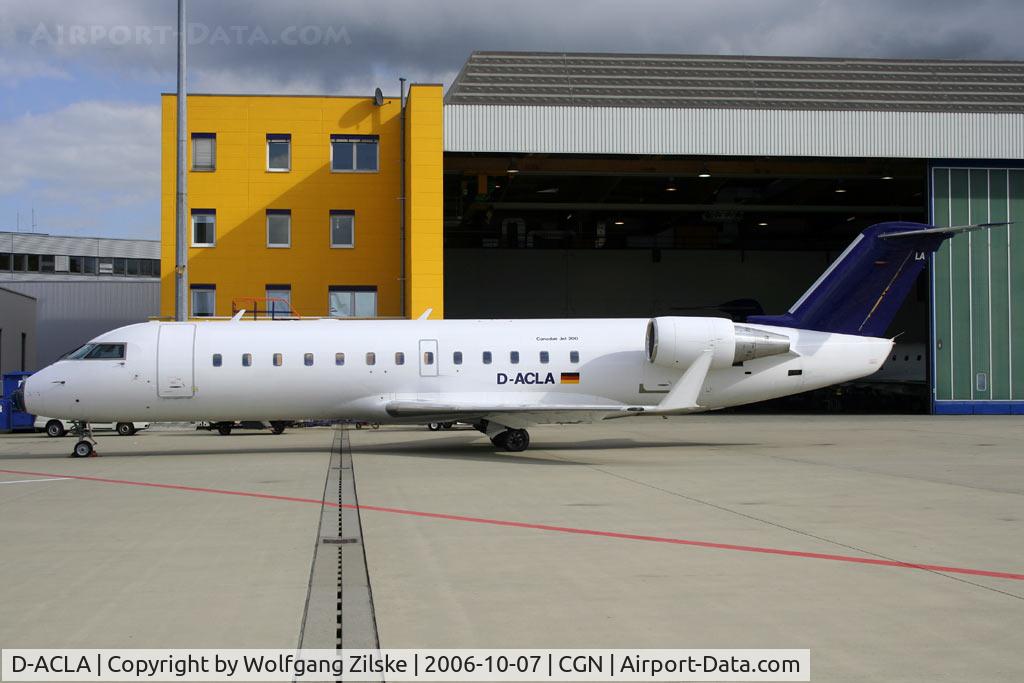 D-ACLA, Canadair CRJ-100LR (CL-600-2B19) C/N 7004, visitor