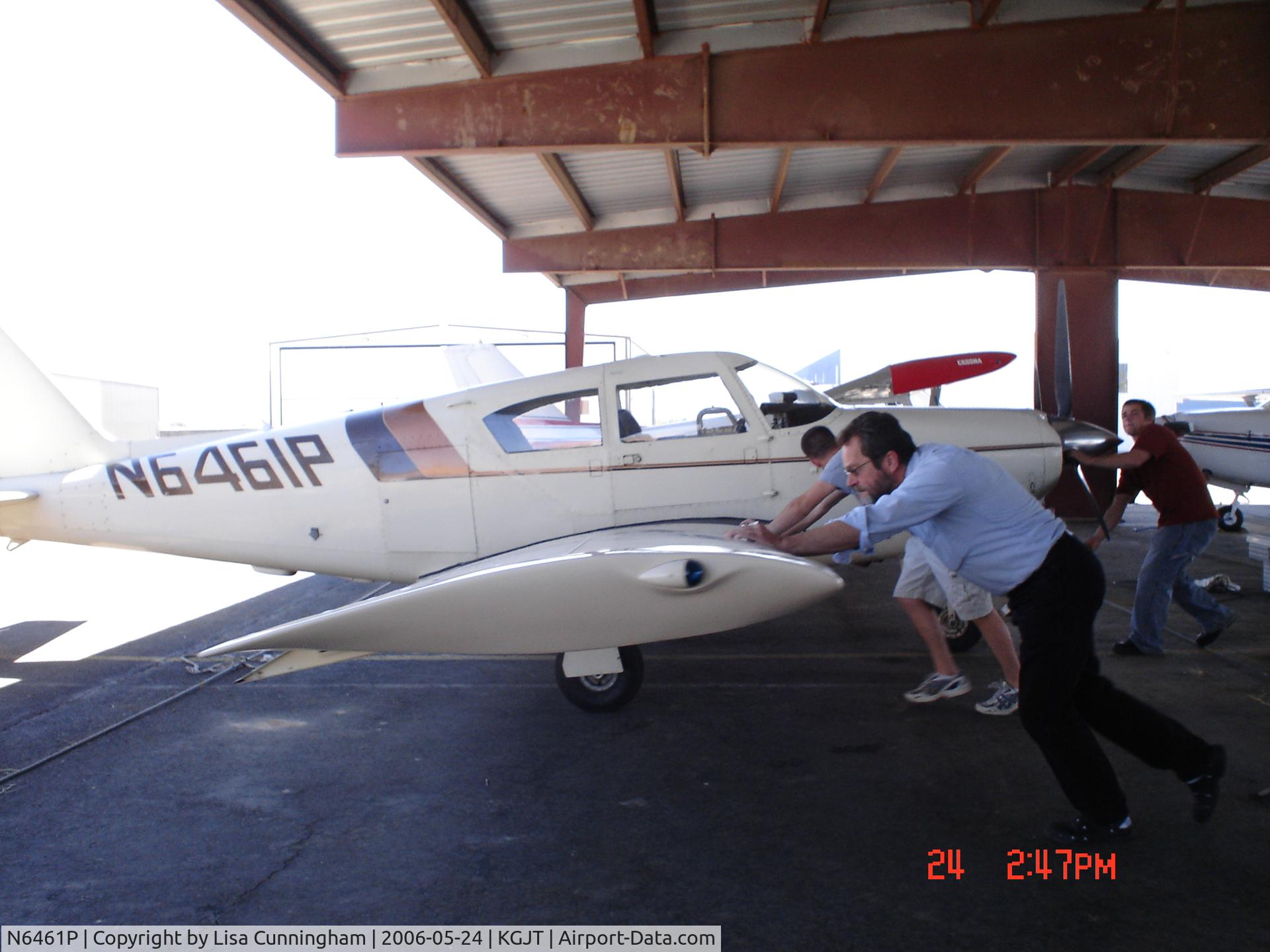 N6461P, 1959 Piper PA-24-250 Comanche C/N 24-1576, Pushing A/C out of storage