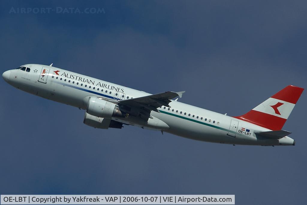 OE-LBT, 2000 Airbus A320-214 C/N 1387, Austrian Airlines Airbus 320 with Mozart sticker