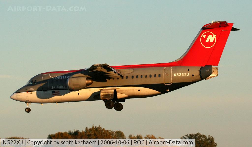 N522XJ, 1999 BAE Systems Avro 146-RJ85 C/N E.2347, lining up for a r/w 04 departure