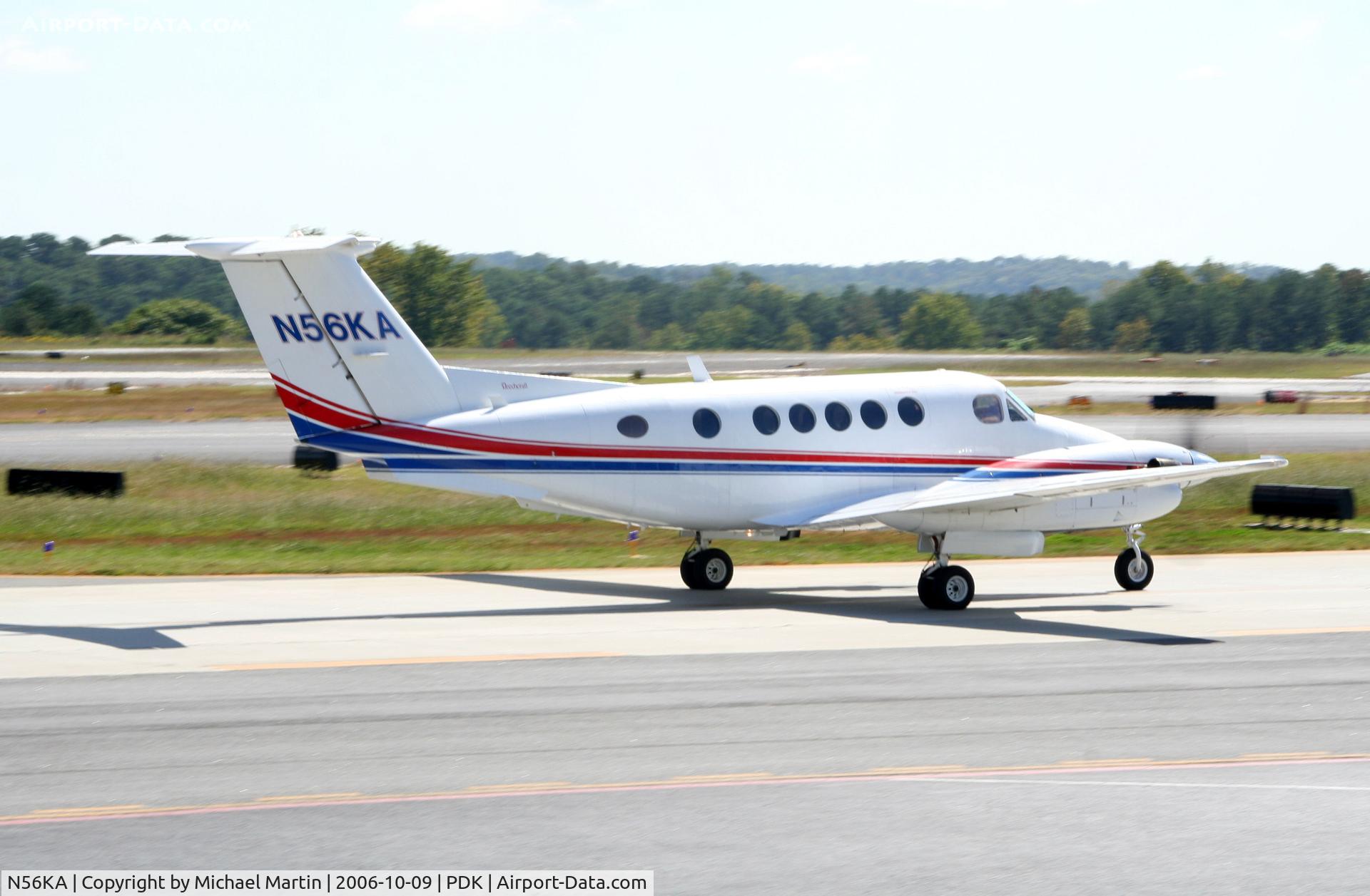 N56KA, 1980 Beech 200 C/N BB-763, Taxing to Runway 2R