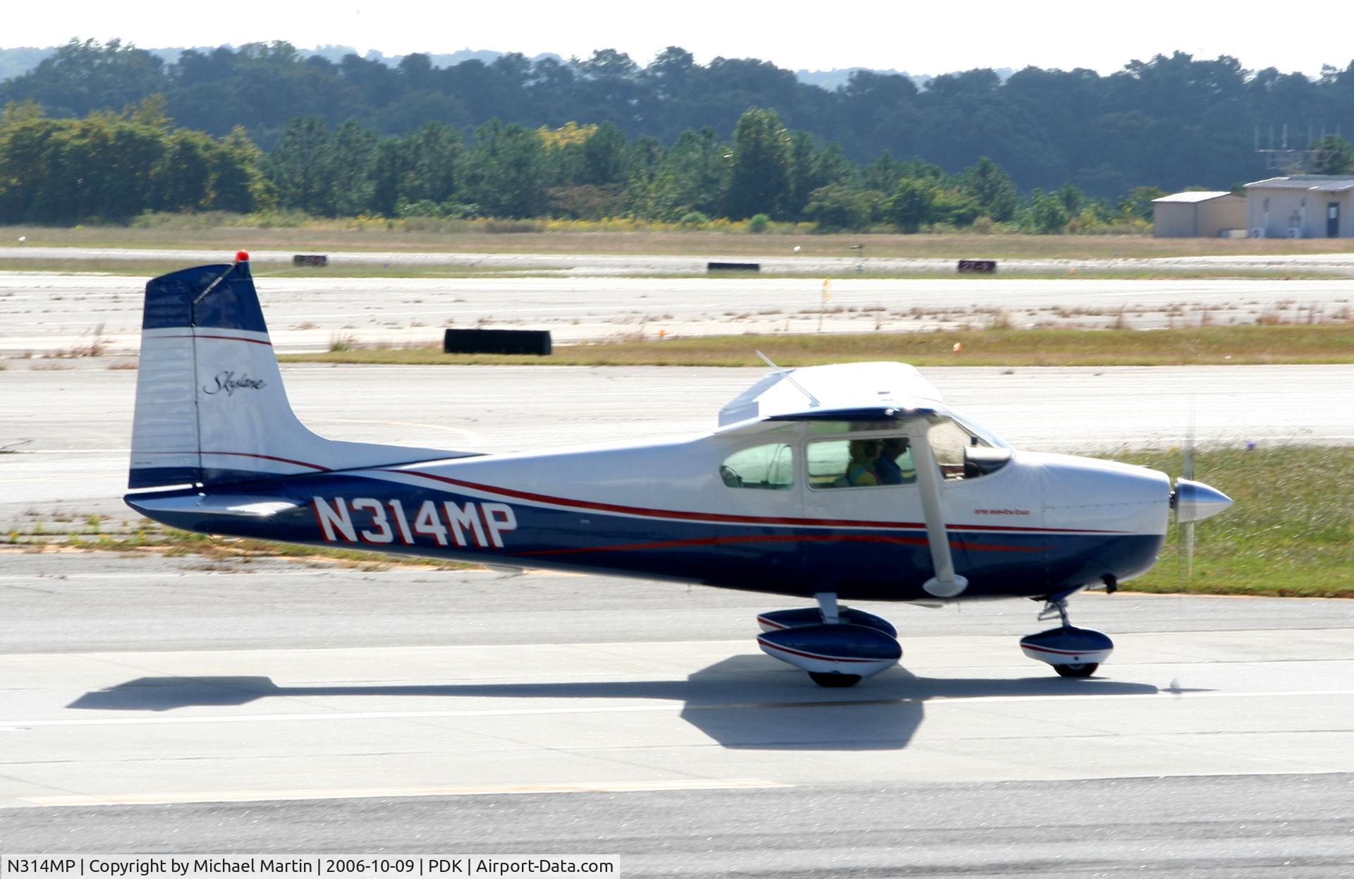 N314MP, 1958 Cessna 182B Skylane C/N 51634, Taxing to Mercury Air Center