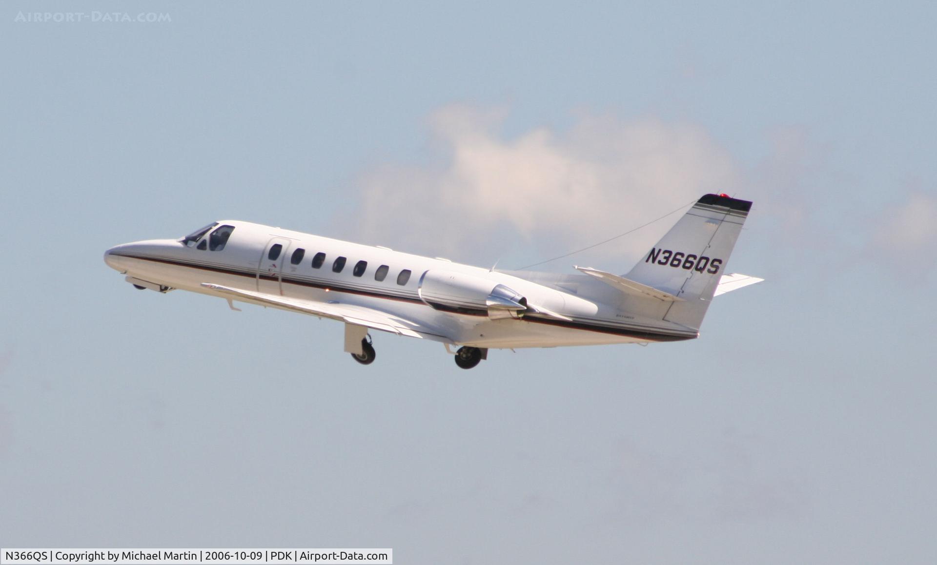 N366QS, 1998 Cessna 560 Citation Ultra C/N 560-0466, Departing PDK enroute to PBI