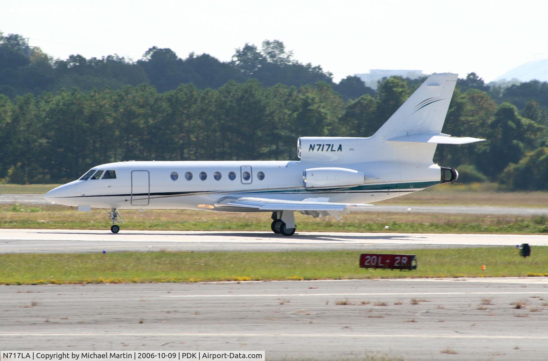 N717LA, 1981 Dassault Falcon 50 C/N 32, Landing Runway 2R