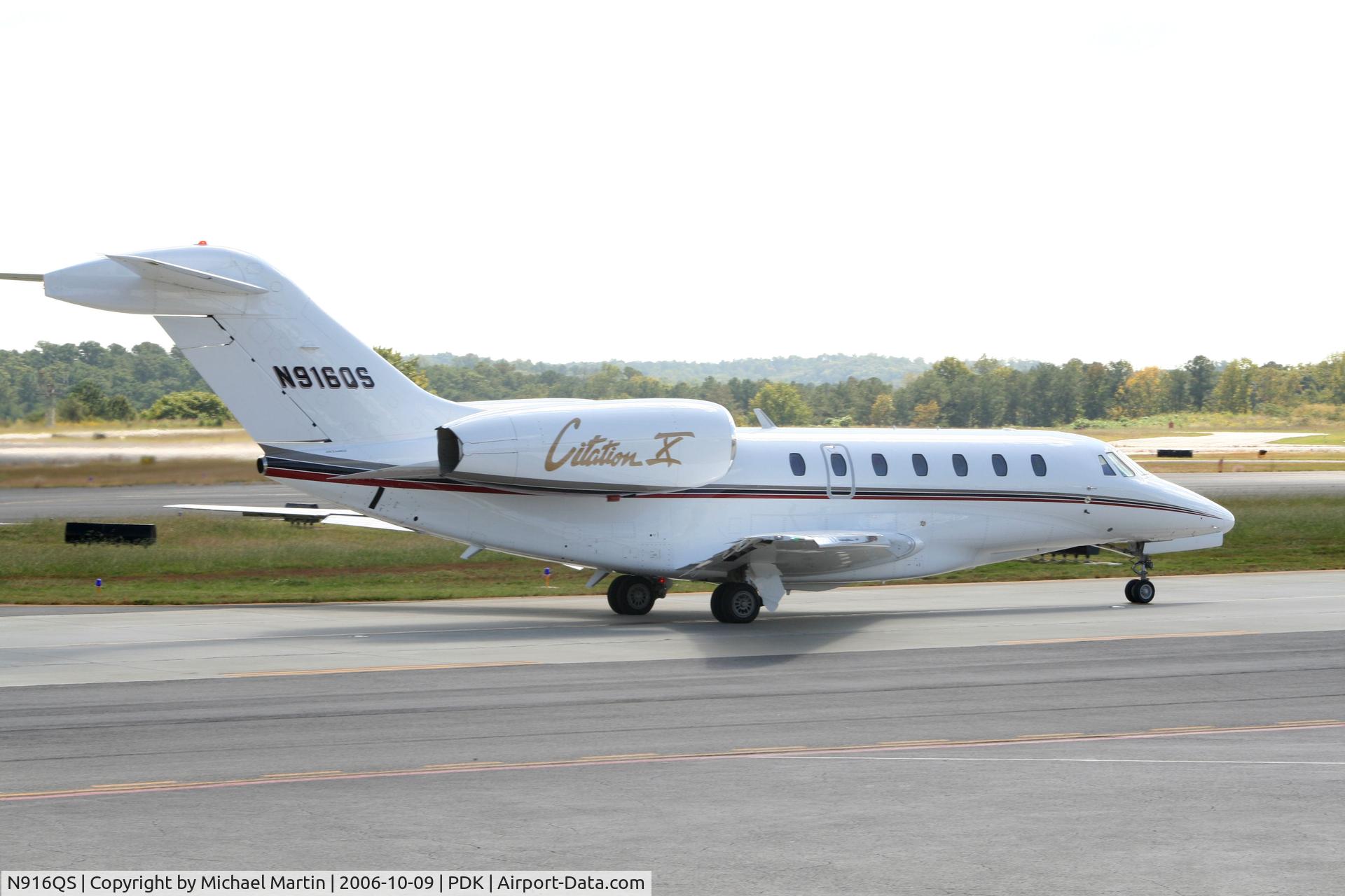 N916QS, 2000 Cessna 750 Citation X C/N 750-0116, Taxing to Runway 2R