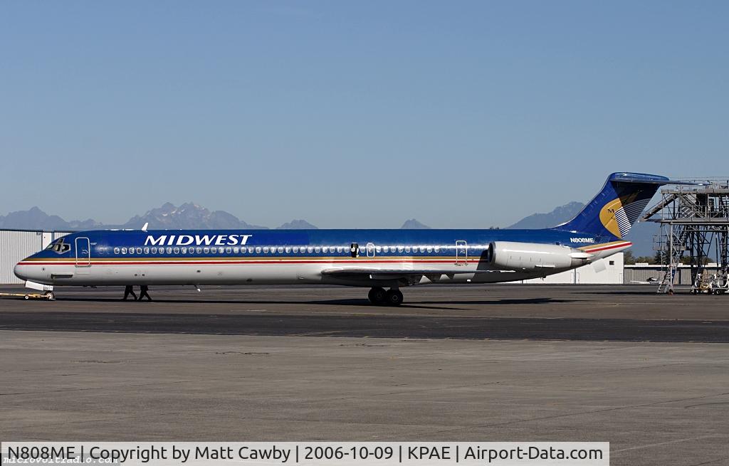 N808ME, 1981 McDonnell Douglas MD-82 (DC-9-82) C/N 48070, At Goodrich Aerospace Everett, Washington