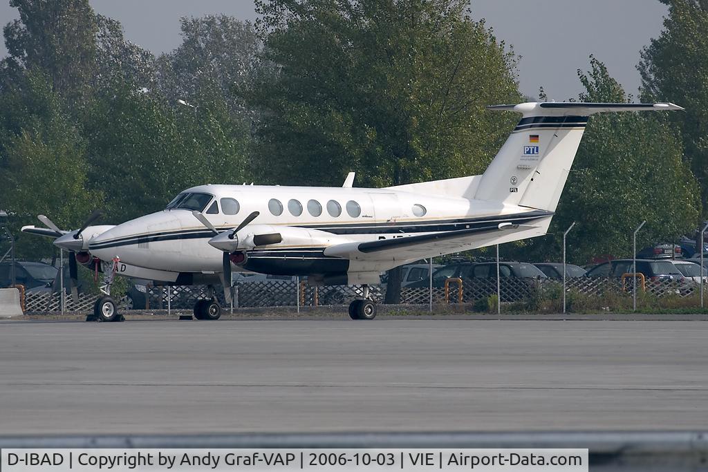 D-IBAD, 1985 Beech B200 Super King Air King Air C/N BB-1229, GAC West at Vienna International Airport