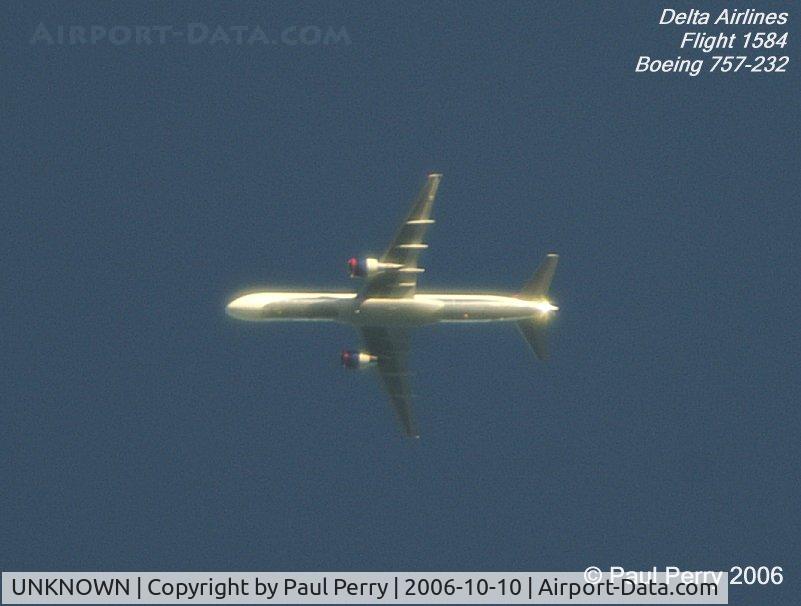 UNKNOWN, Contrails Various C/N Unknown, Delta a bit low for this route, but a nice change