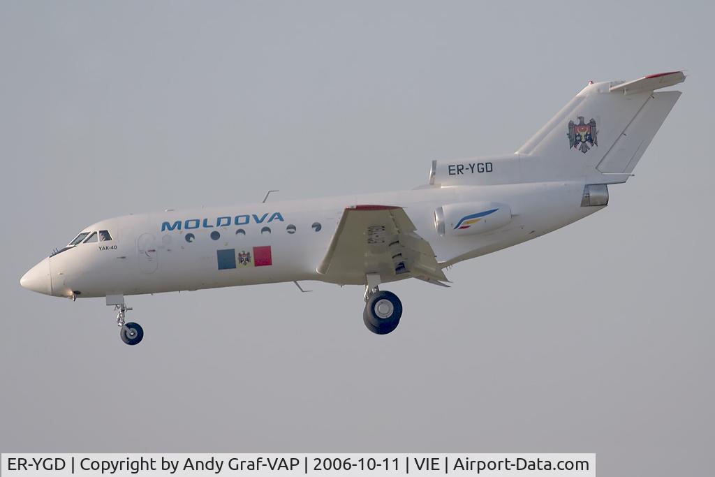 ER-YGD, 1979 Yakovlev Yak-40 C/N 9831458, On final RWY11.