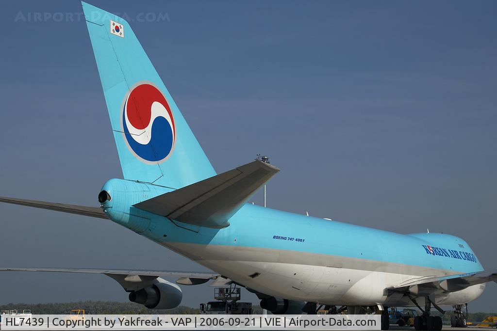 HL7439, 2003 Boeing 747-4B5F/SCD C/N 33516, Korean Air Boeing 747-400