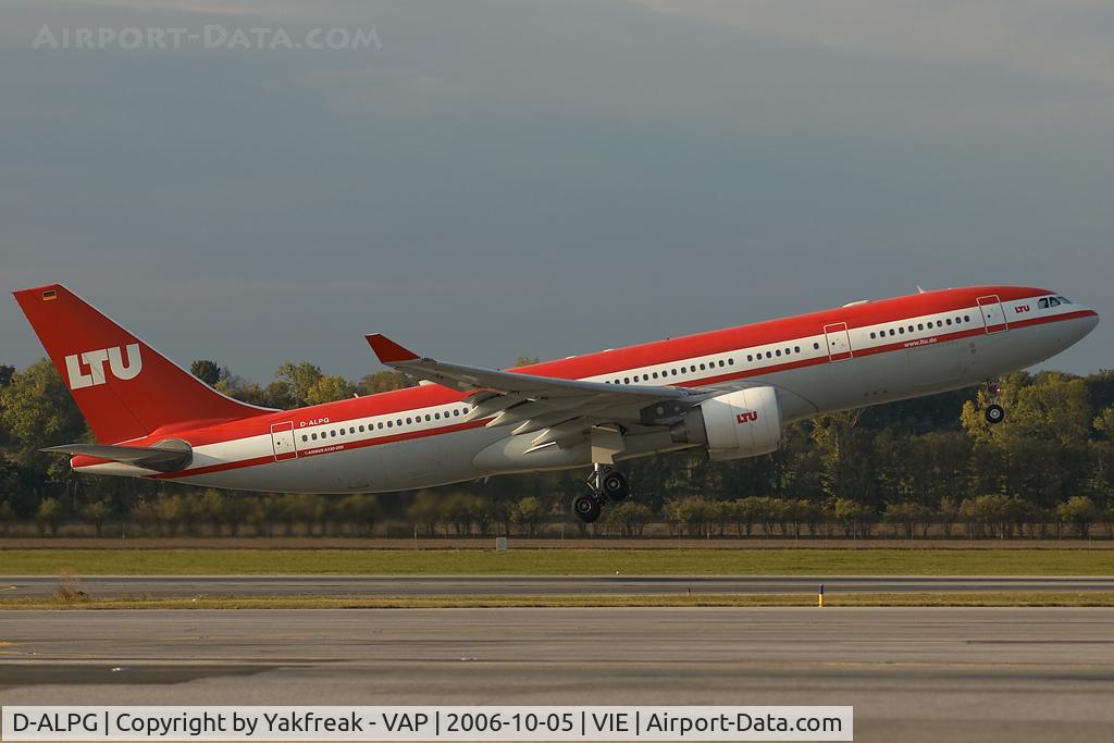 D-ALPG, 2002 Airbus A330-223 C/N 493, LTU AIrbus 330-200