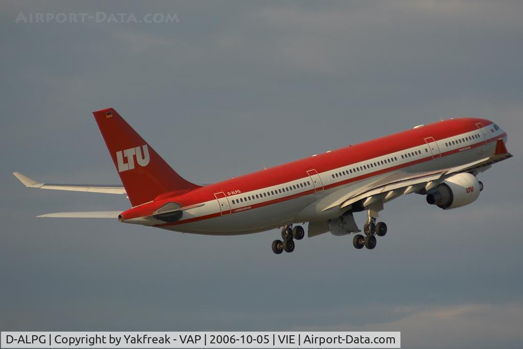 D-ALPG, 2002 Airbus A330-223 C/N 493, LTU Airbus 330-200