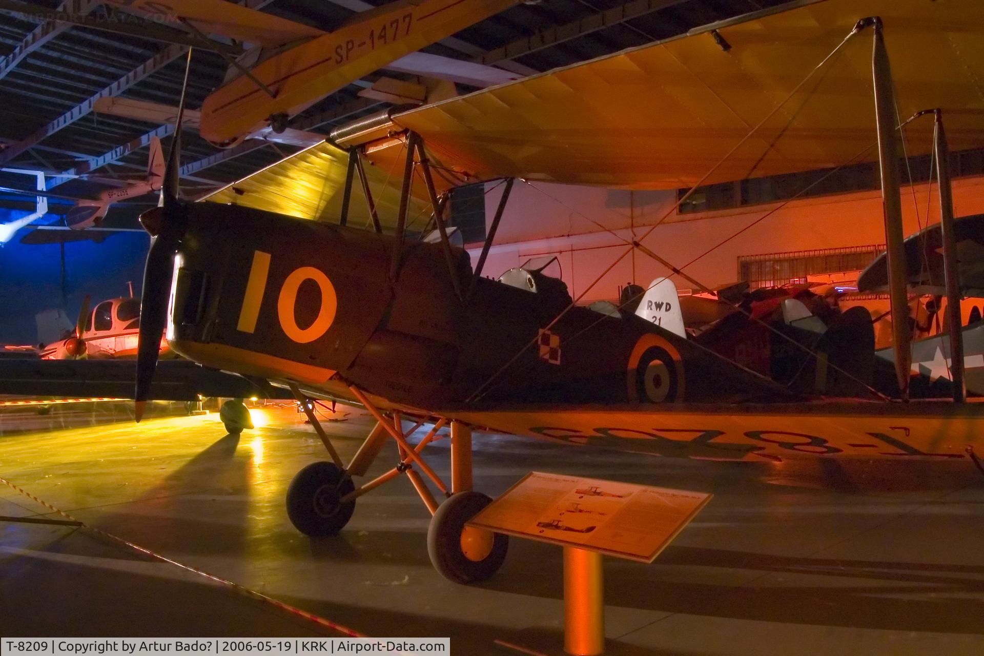 T-8209, 1932 De Havilland DH-82A Tiger Moth II C/N 84501, T-8209