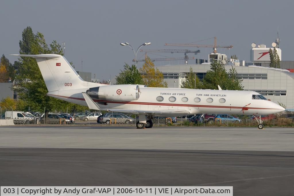 003, 1992 Gulfstream Gulfstream IV C/N 1163, GAC West at Vienna International Airport.