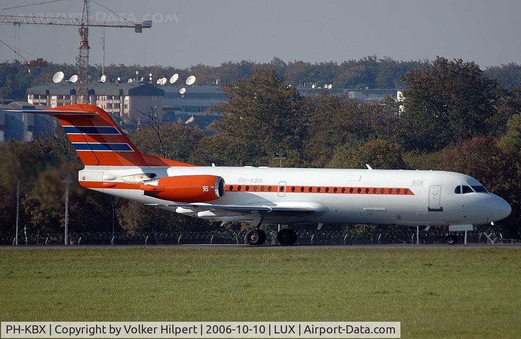 PH-KBX, 1996 Fokker 70 (F-28-0070) C/N 11547, Fokker F70