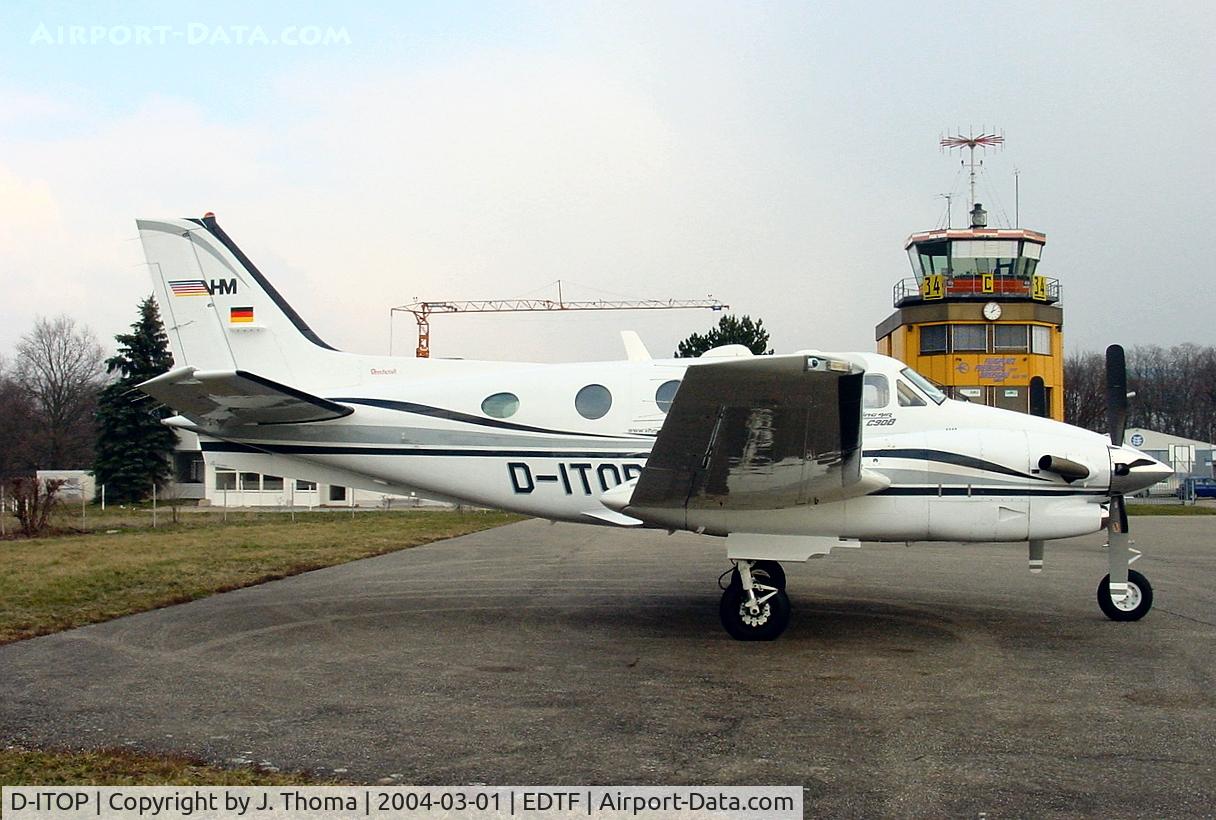 D-ITOP, 2000 Raytheon C90A King Air C/N LJ-1606, Beechcraft King Air C90B