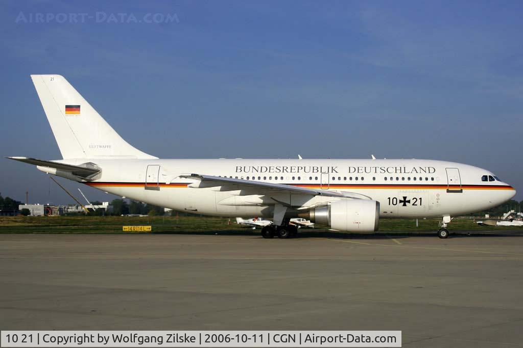 10 21, 1989 Airbus A310-304 C/N 498, Based at CGN