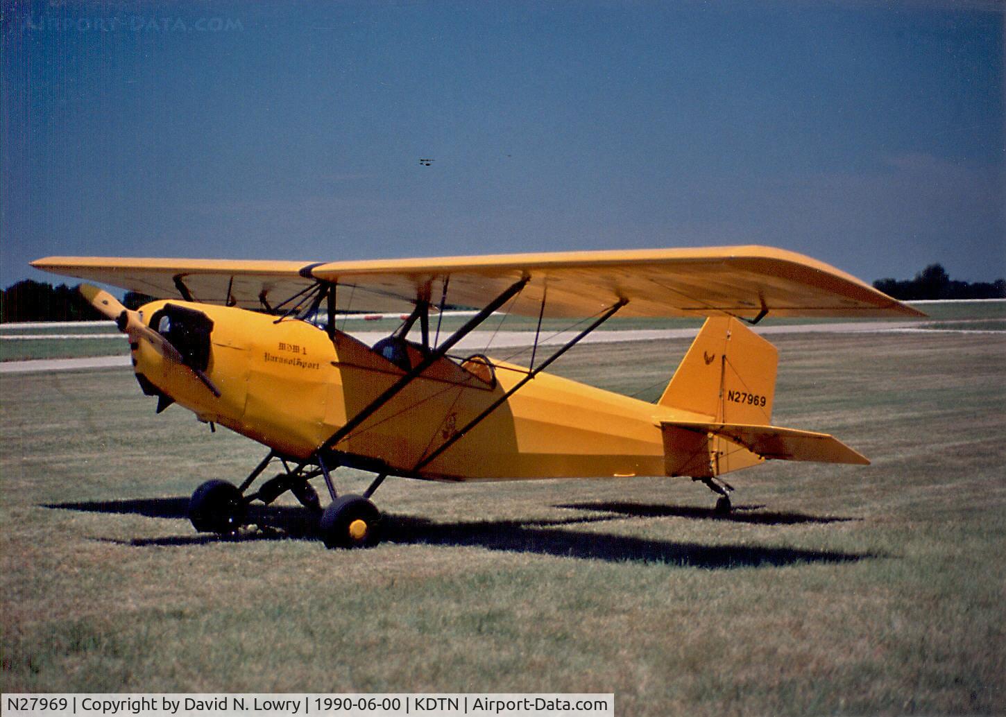 N27969, 1985 Moon Marcus D PARASON MDM-1 C/N 01930, N27969 KDTN June 1990.