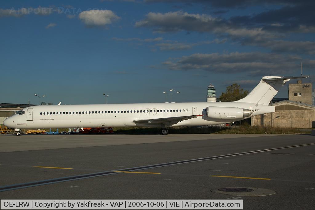 OE-LRW, 1989 McDonnell Douglas MD-83 (DC-9-83) C/N 49629, Map Jets MD80