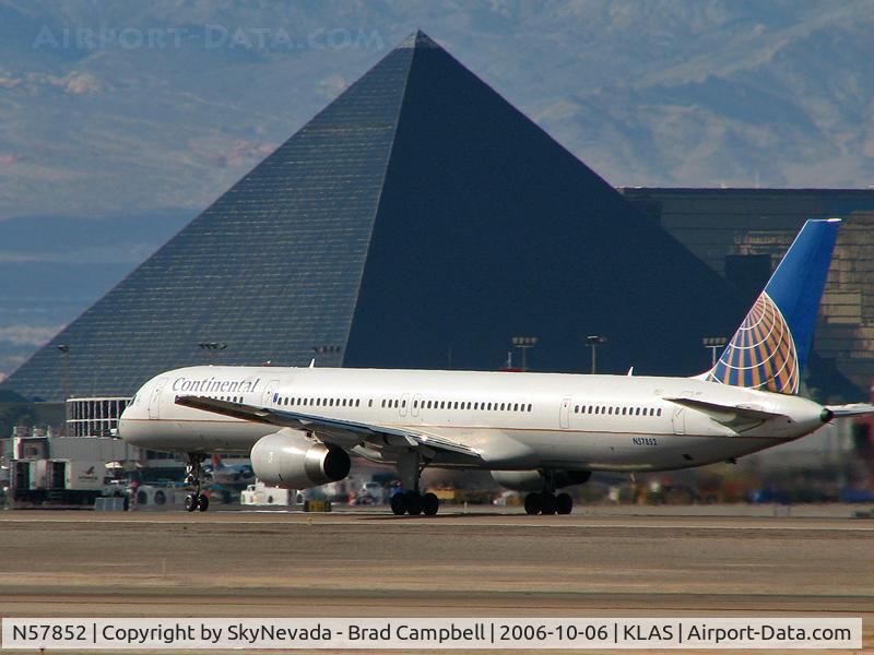 N57852, 2001 Boeing 757-324 C/N 32811, Continental Airlines / 2001 Boeing 757-324