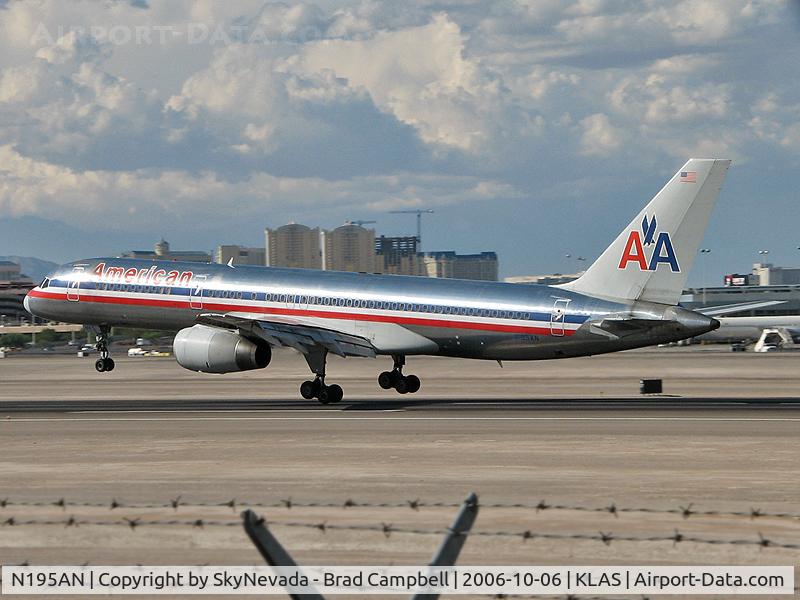 N195AN, 2001 Boeing 757-223 C/N 32389, American Airlines / 2001 Boeing 757-223