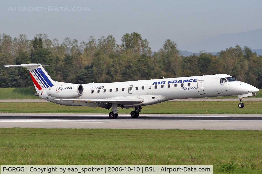 F-GRGG, 1999 Embraer ERJ-145EP (EMB-145EP) C/N 145118, landing on runway 16