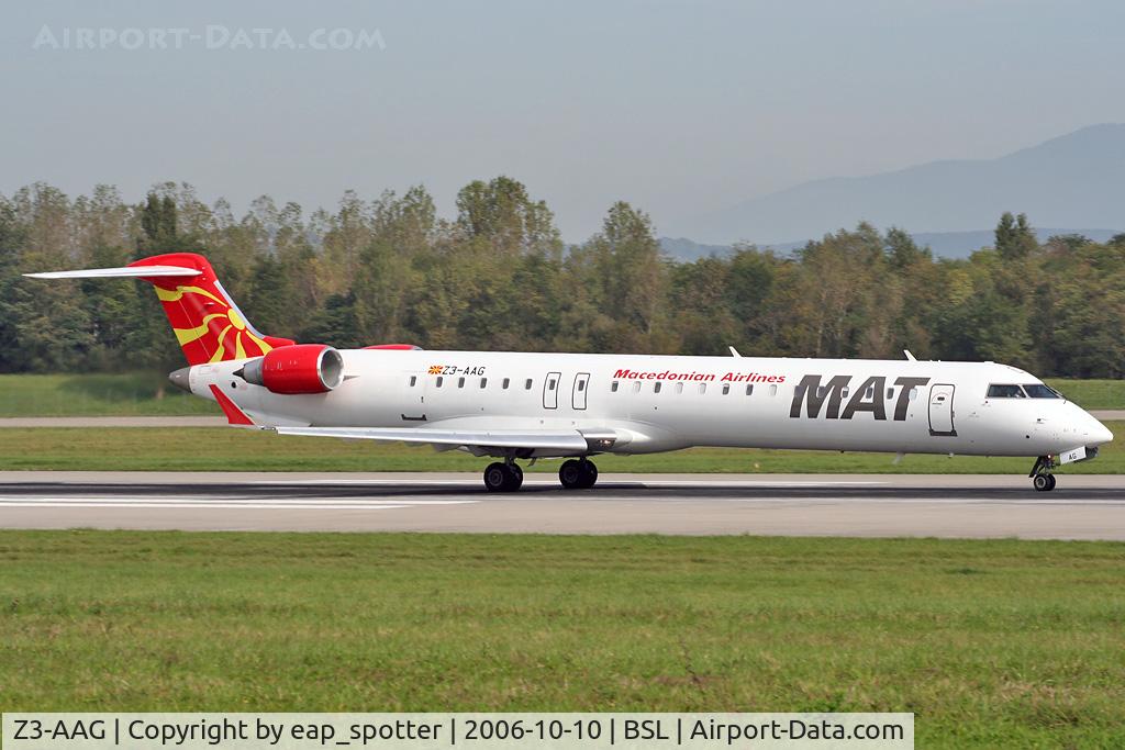 Z3-AAG, 2001 Bombardier CRJ-900LR (CL-600-2D24) C/N 15001, Departing on runway 16 - diverted from ZRH