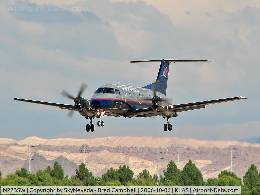 N223SW, 1995 Embraer EMB-120ER Brasilia C/N 120.291, SkyWest Airlines / 1995 Embraer EMB-120ER - (Brasilla)
