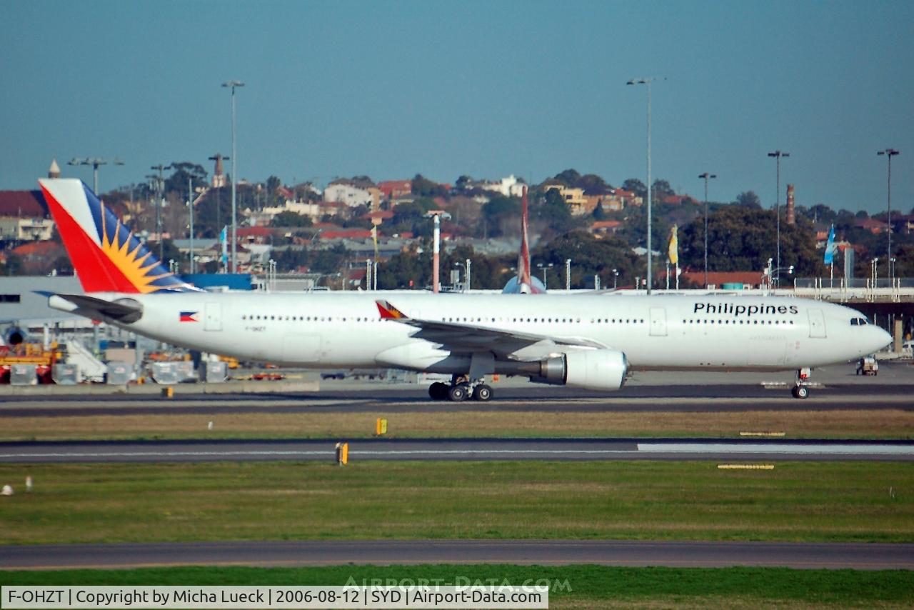 F-OHZT, Airbus A330-301 C/N 203, Taxiing to the gate
