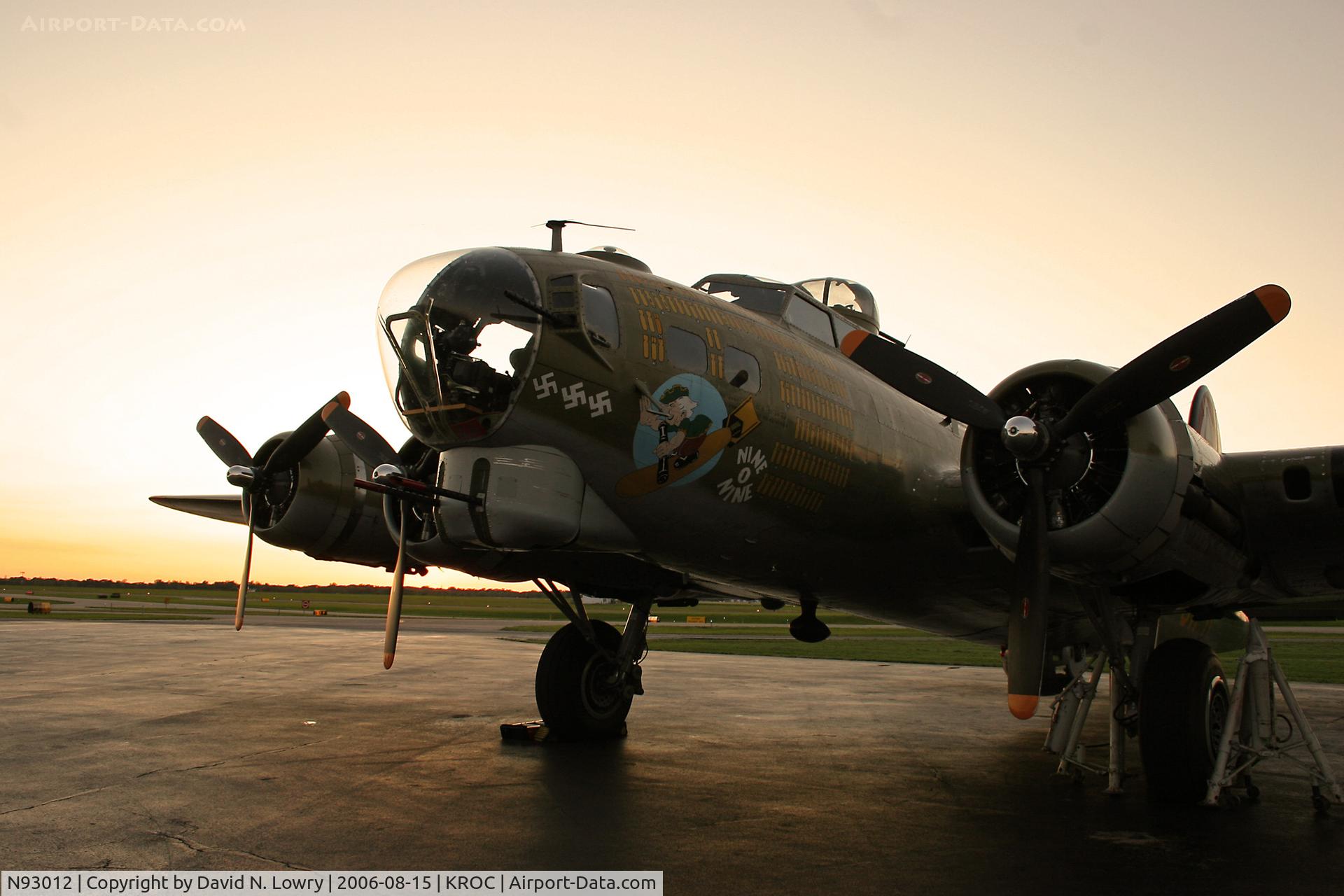 N93012, 1944 Boeing B-17G-30-BO Flying Fortress C/N 32264, N93012 at KROC.
