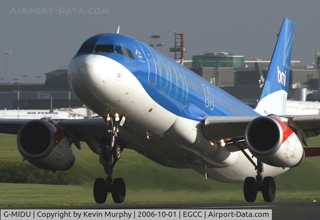 G-MIDU, 2001 Airbus A320-232 C/N 1407, BMI blasting off 24 L