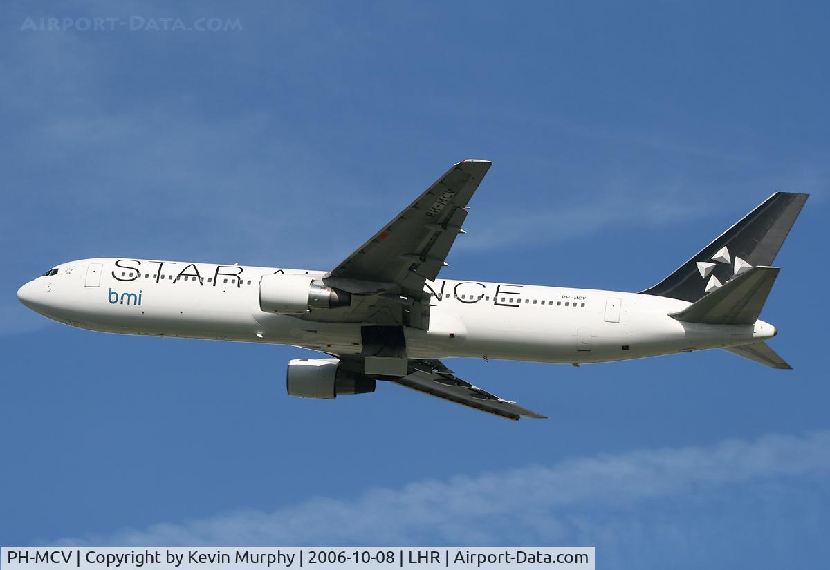 PH-MCV, 1995 Boeing 767-31A C/N 27619, BMI 767