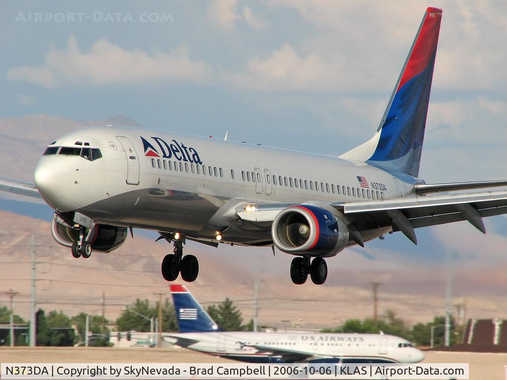 N373DA, 1998 Boeing 737-832 C/N 29621, Delta Airlines / 1998 Boeing 737-832