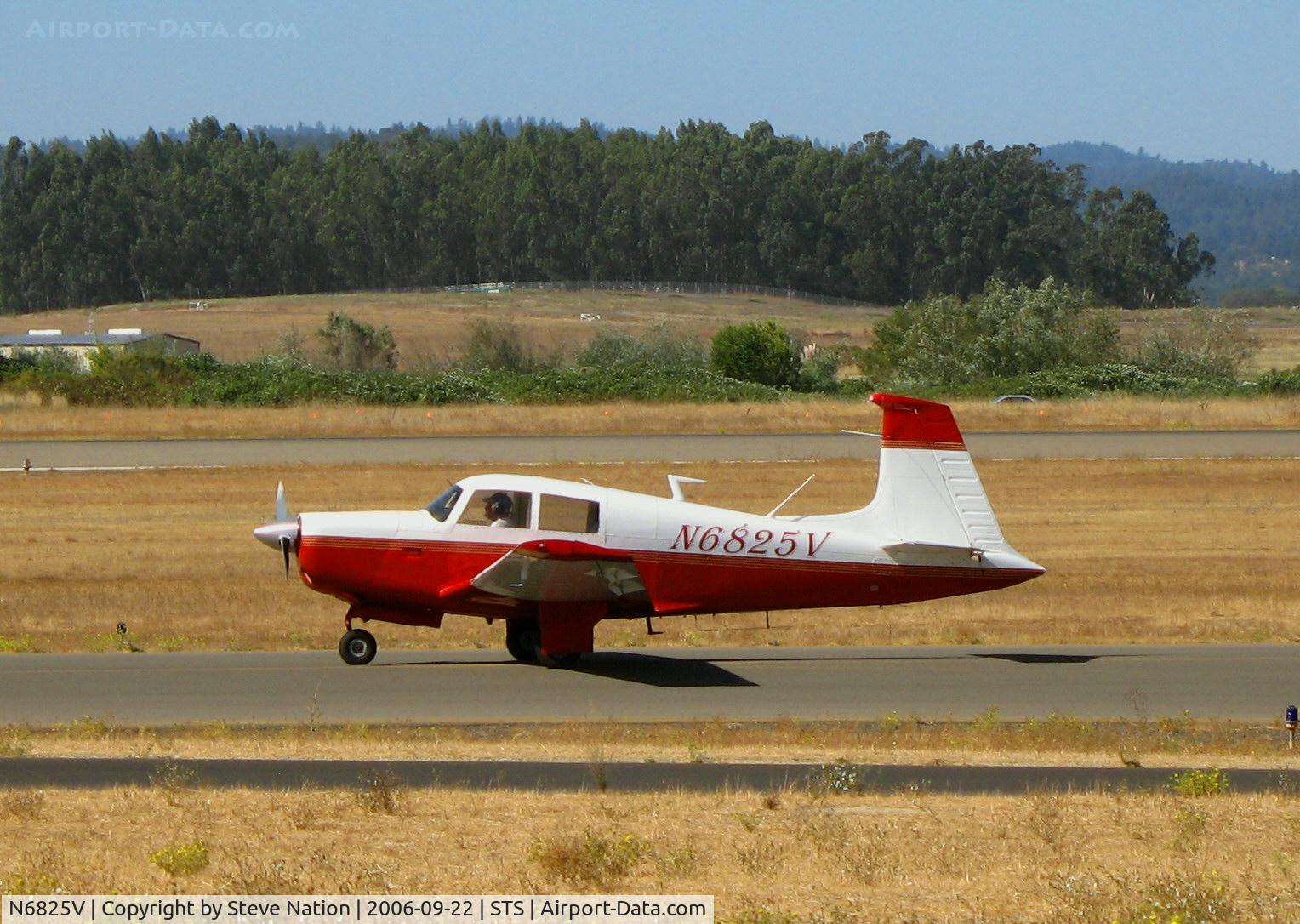 N6825V, 1971 Aerostar M-20E Aerostar 201 C/N 21-0008, 1971 Aerostar Aircraft/Mooney M20E from Alaska taxying @ Sonoma County Airport (Santa Rosa), CA