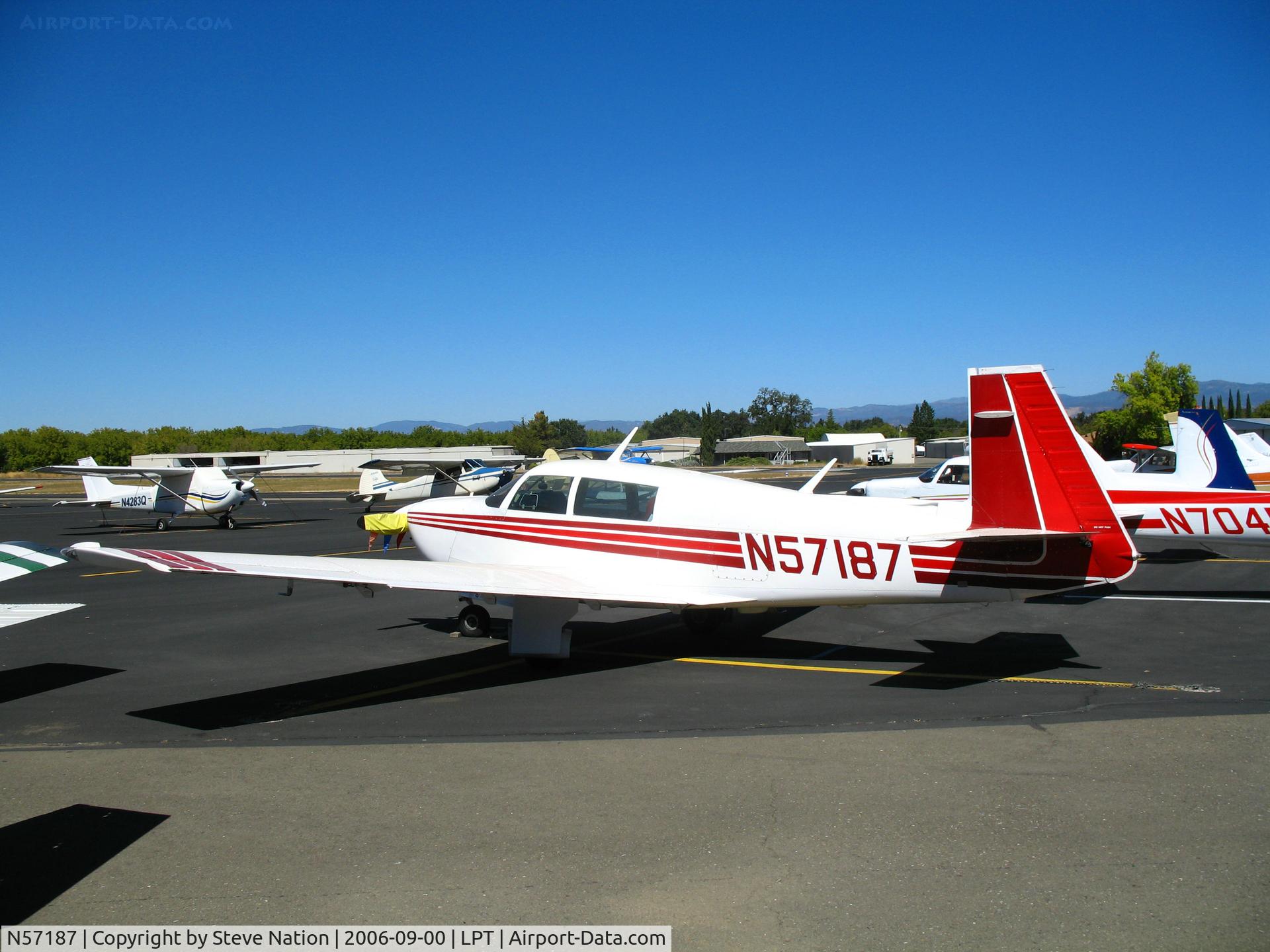 N57187, 1983 Mooney M20J 201 C/N 24-1432, 1983 Mooney M20J in from Grants Pass, OR for maintenance @ Lampson Field (Lakeport), CA