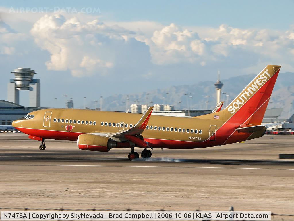 N747SA, 1999 Boeing 737-7H4 C/N 29799, Southwest Airlines / 1999 Boeing 737-7H4