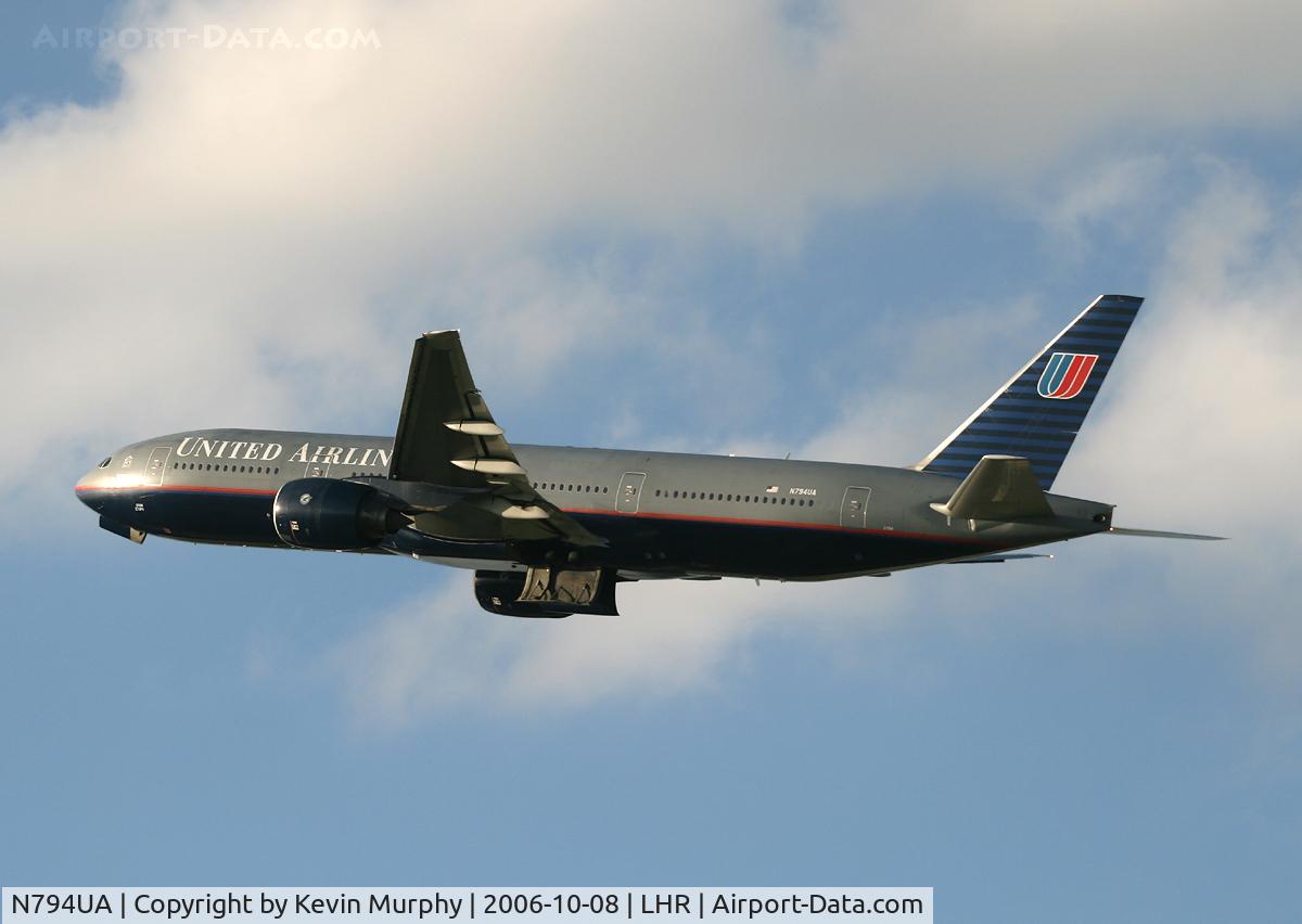 N794UA, 1997 Boeing 777-222 C/N 26953, UA 777